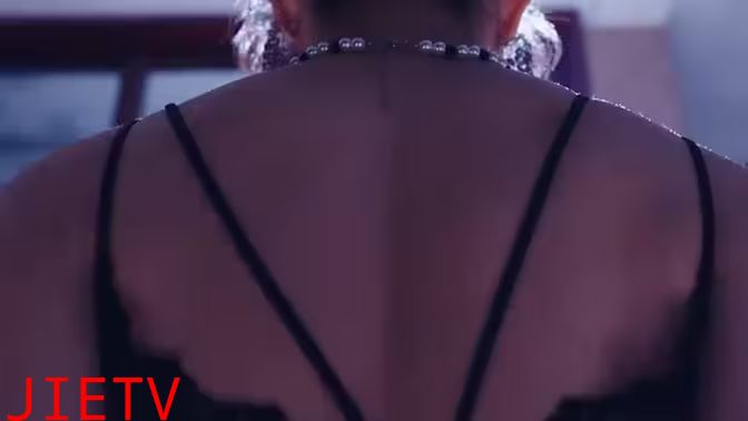 完蛋，我被七个女神逼婚了