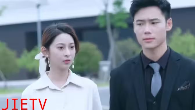 逆天龙皇 （退婚后六大国民女神悔疯了）