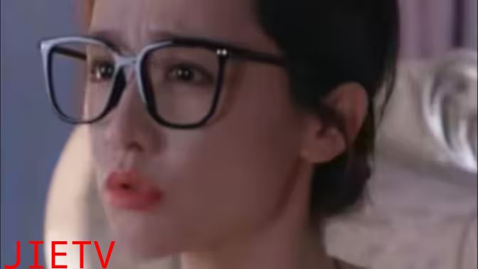 穿成女配，把高冷霸总钓成翘嘴