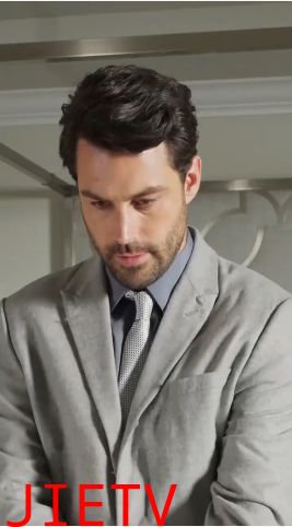 她藏起孕肚离职，禁欲上司急疯了