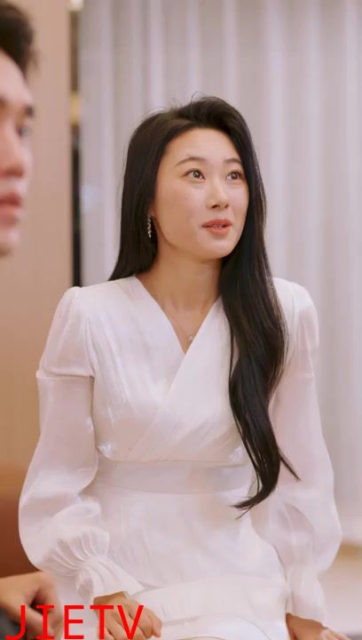 郁总，离婚协议请签收