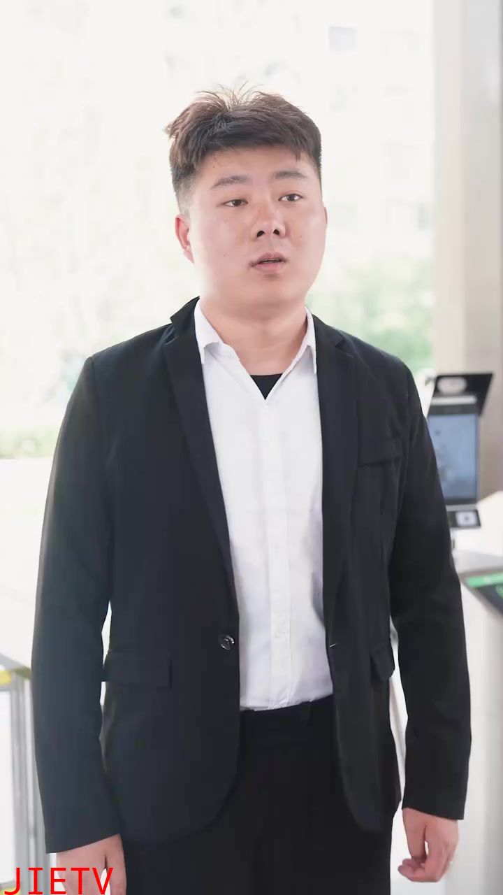 拽妈携崽归来(一胎三宝,神秘爹地竟是大佬)